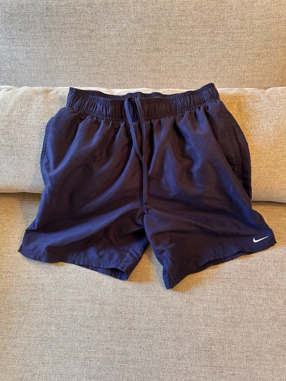 Nike Boys Navy Blue Mesh Lined Running Training Shorts Swim Trunks Size M